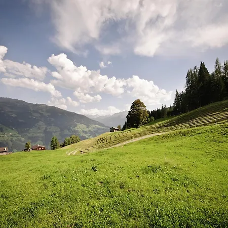 Appartement In Near Lift Hochzillertal, Cleaning Included *