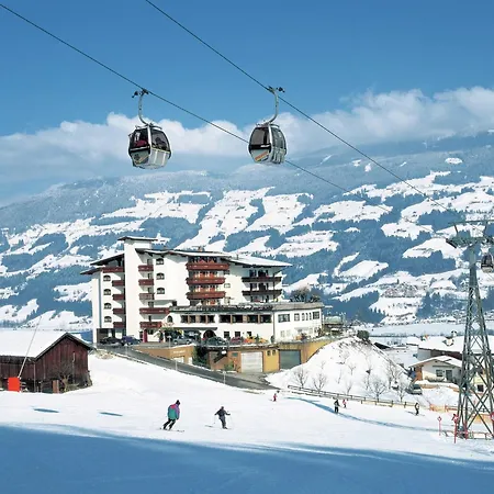 In Near Lift Hochzillertal, Cleaning Included *