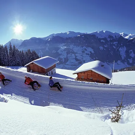 Apartment In Near Lift Hochzillertal, Cleaning Included Uderns