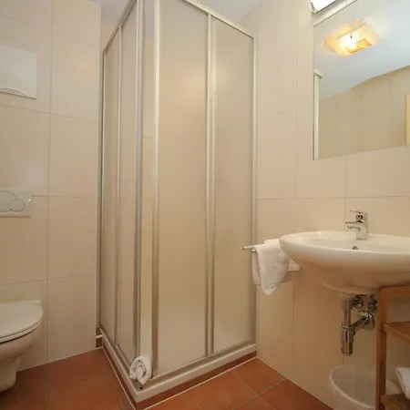 In Near Lift Hochzillertal, Cleaning Included *